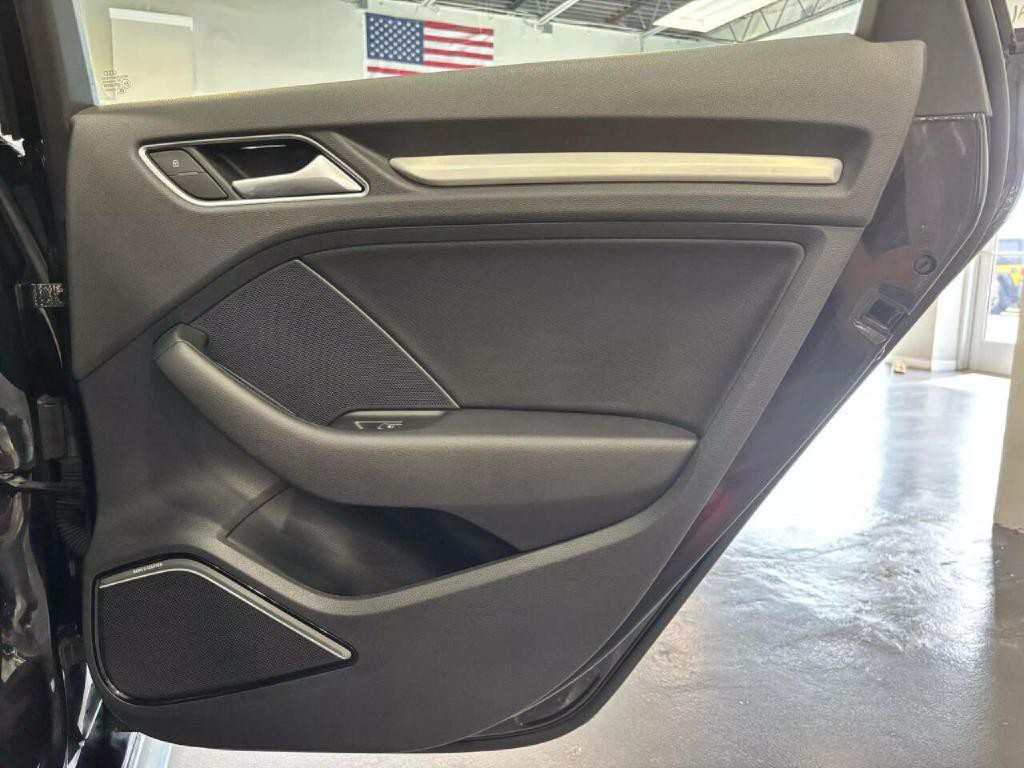 2015 Audi S3 Image 31