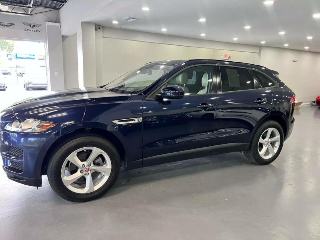2018 Jaguar F-PACE Image 3