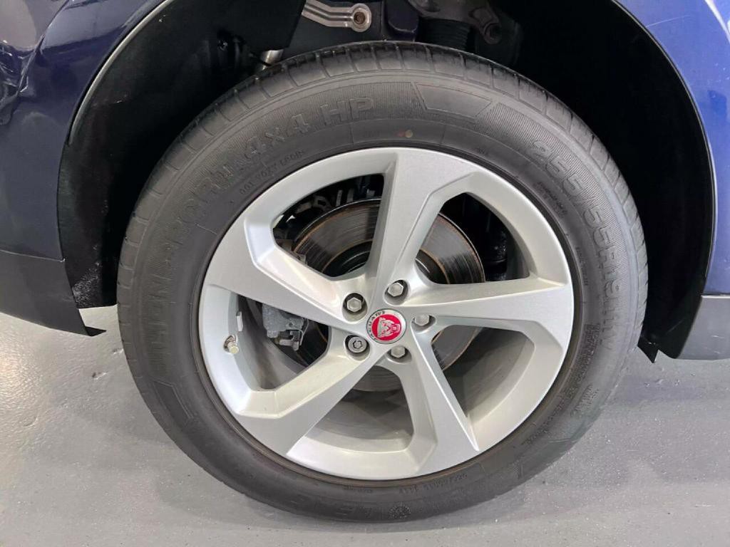 2018 Jaguar F-PACE Image 6