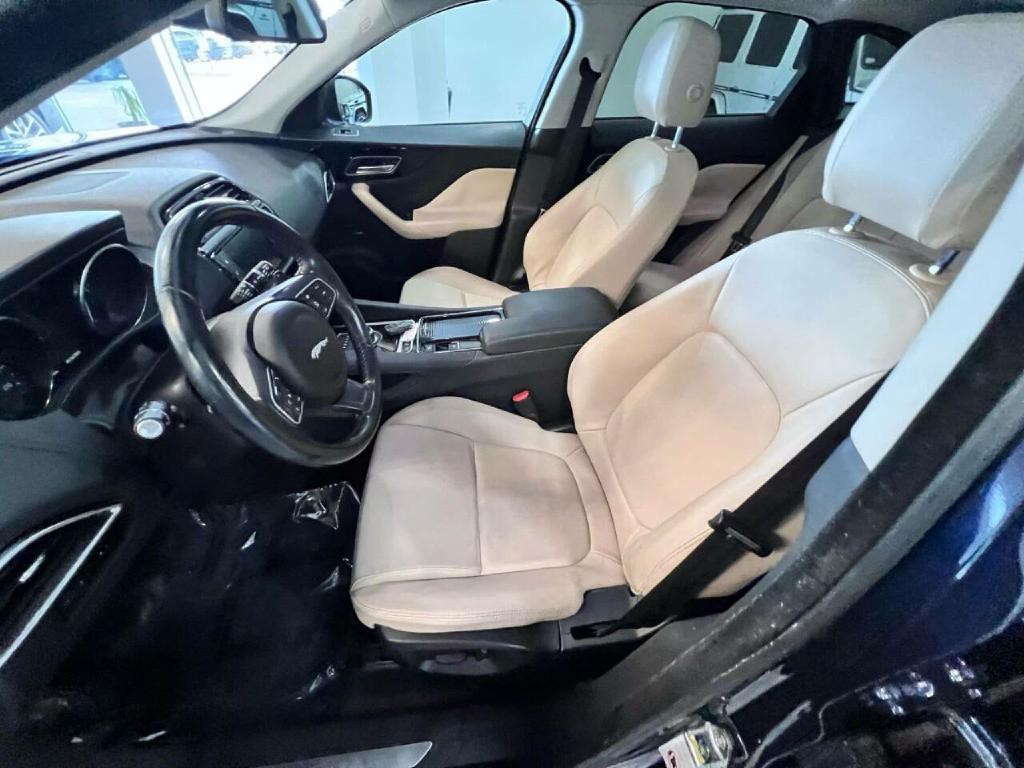 2018 Jaguar F-PACE Image 8
