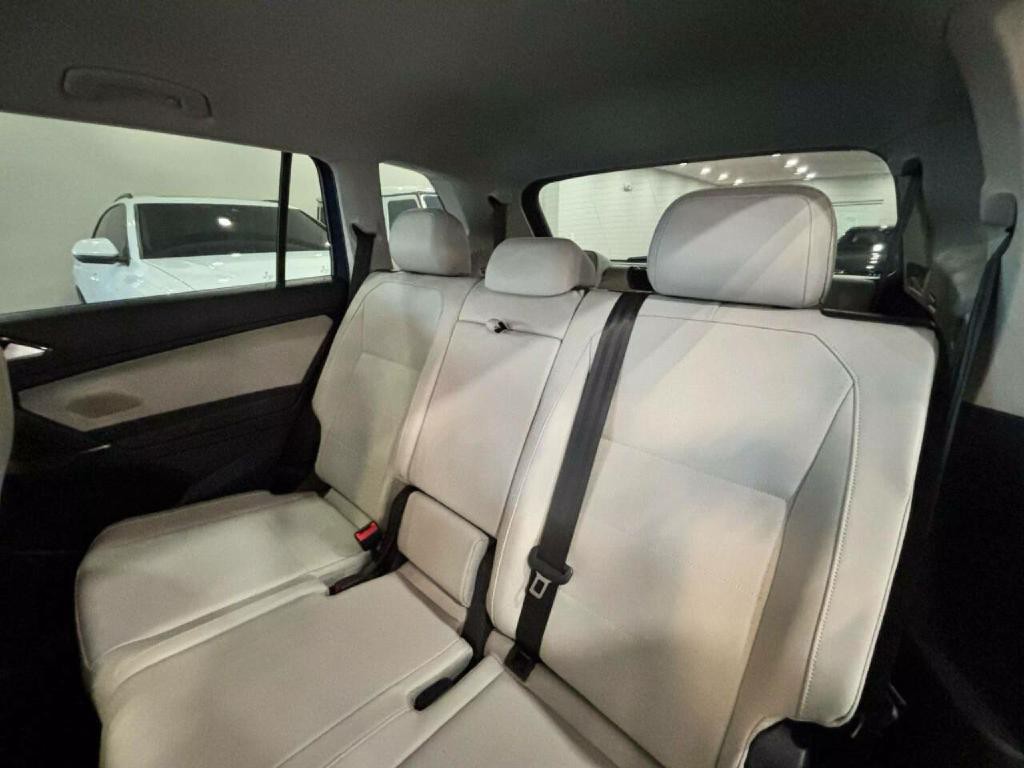 2018 Volkswagen Tiguan Image 12