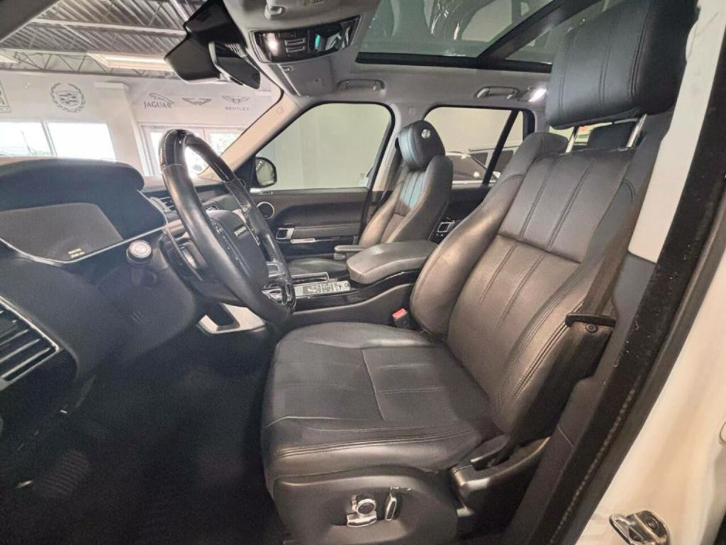 2017 Land Rover Range Rover Image 9