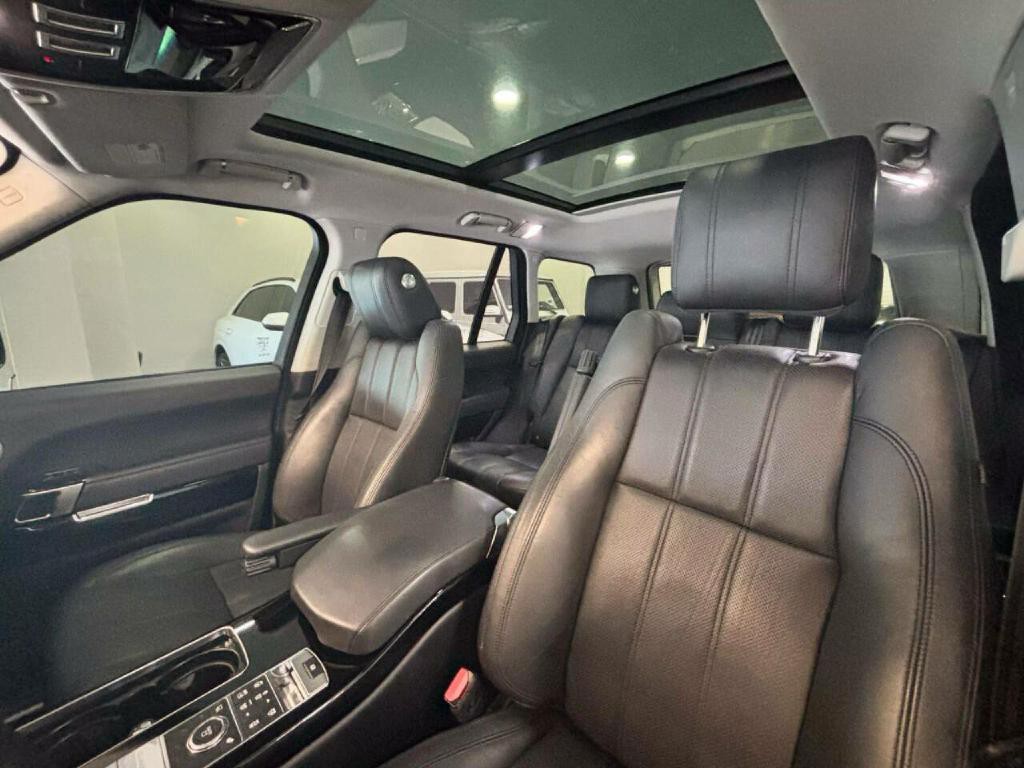 2017 Land Rover Range Rover Image 10