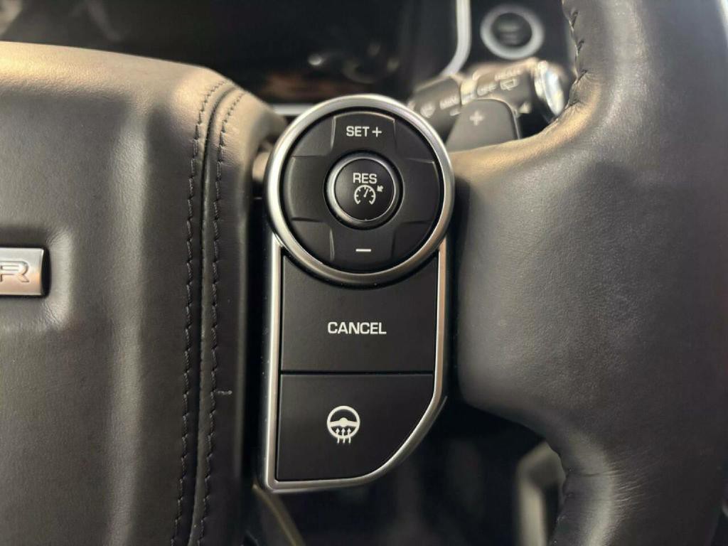 2017 Land Rover Range Rover Image 25