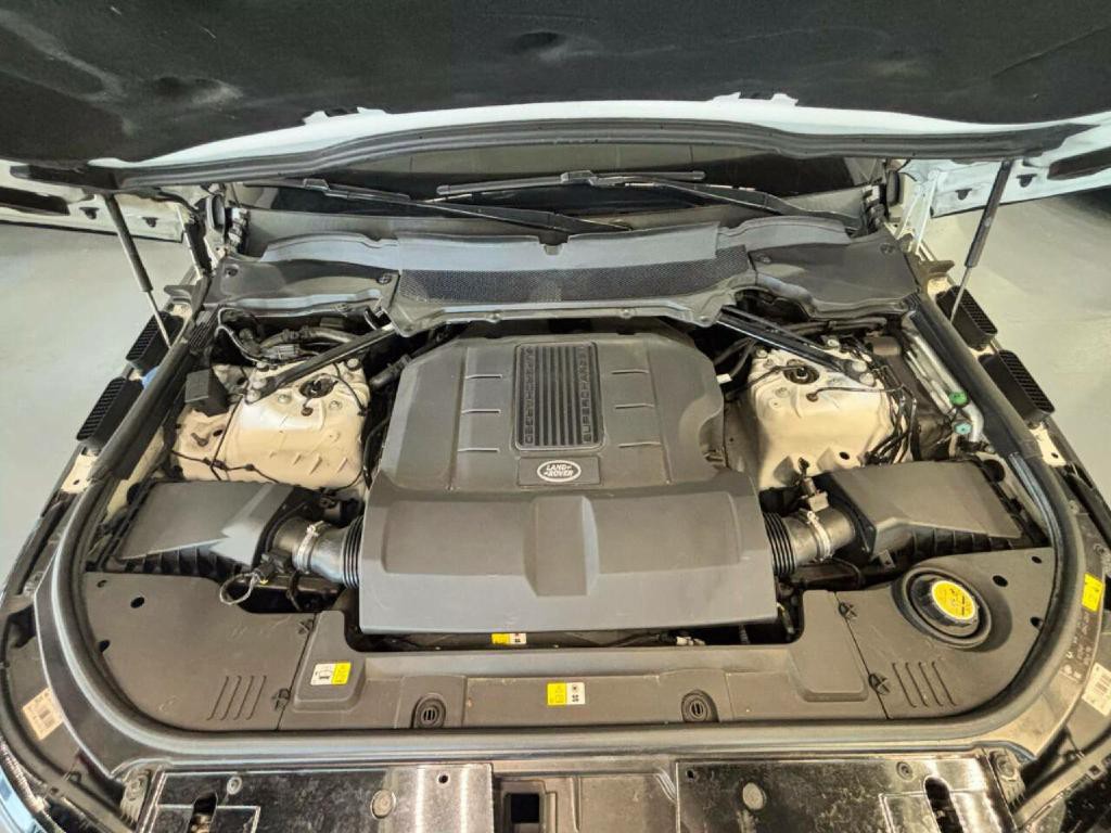 2017 Land Rover Range Rover Image 41