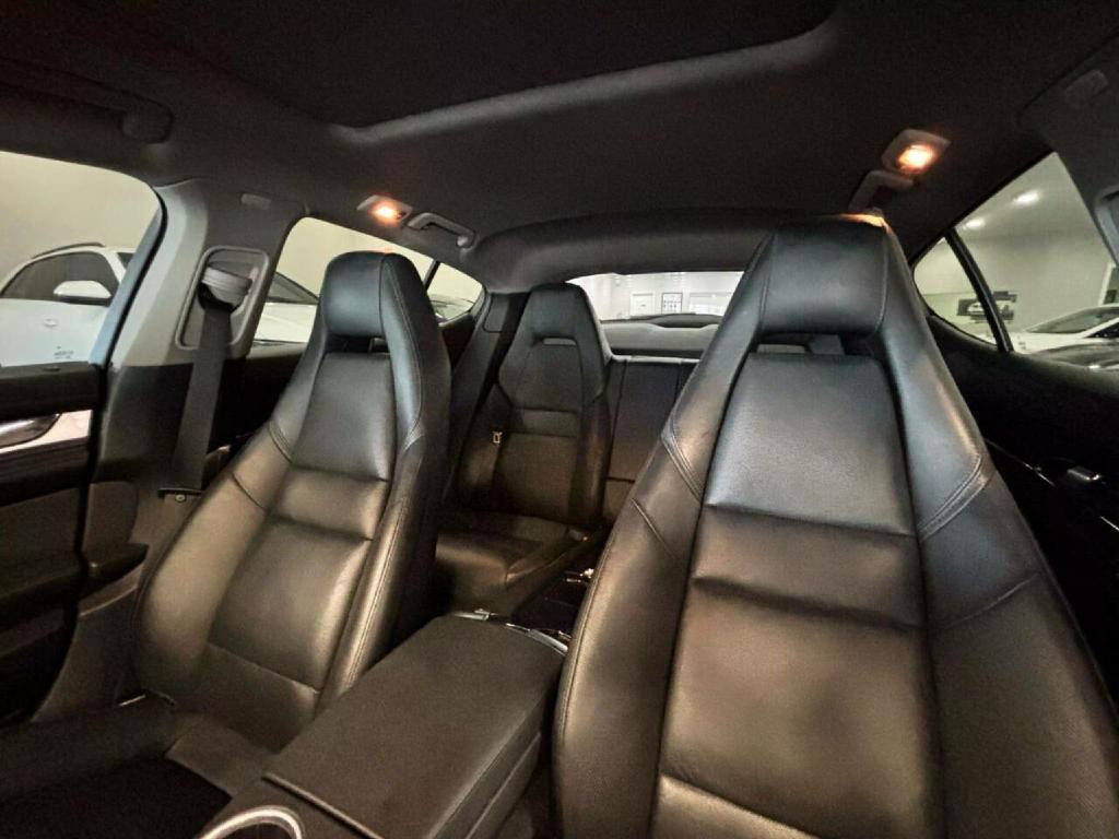 2014 Porsche Panamera Image 10