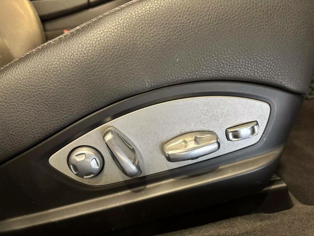 2014 Porsche Panamera Image 20