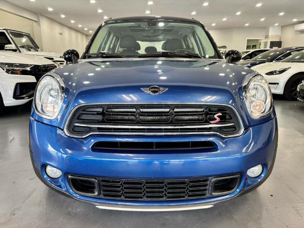 2015 MINI Countryman Image 2