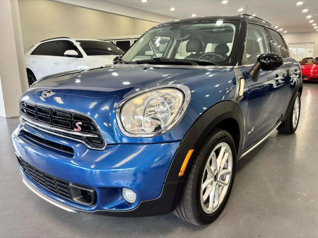 2015 MINI Countryman Image 3