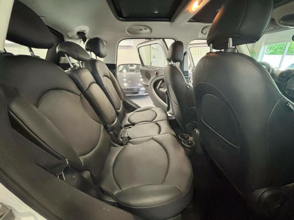 2015 MINI Countryman Image 15