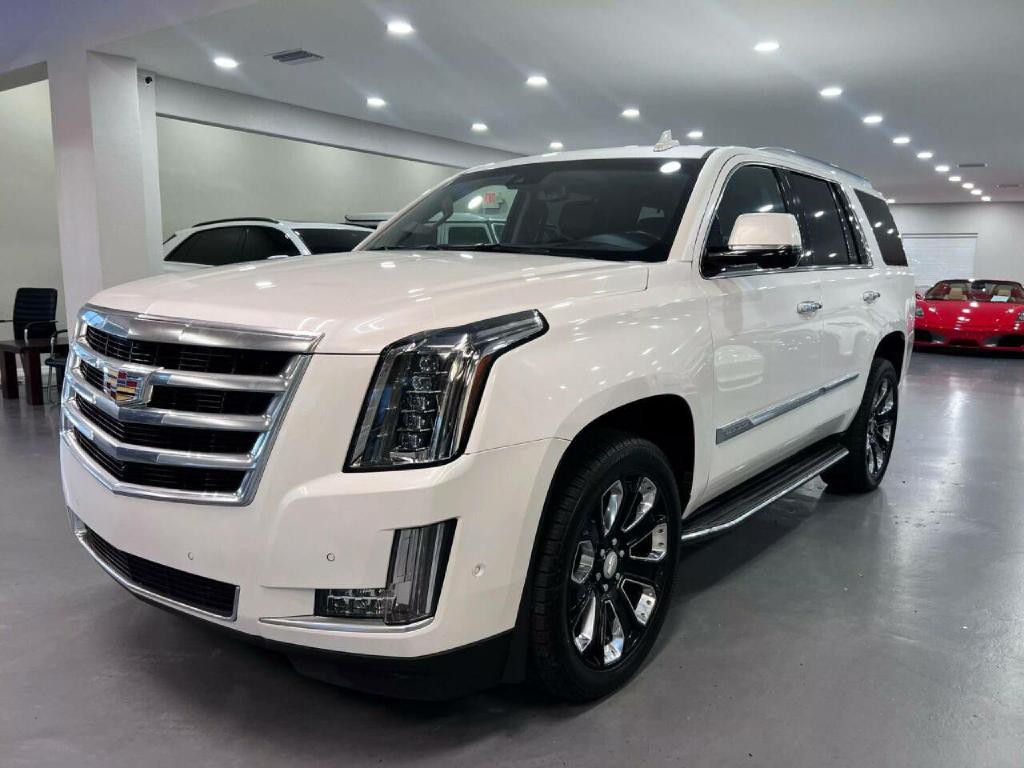 2019 Cadillac Escalade Image 3