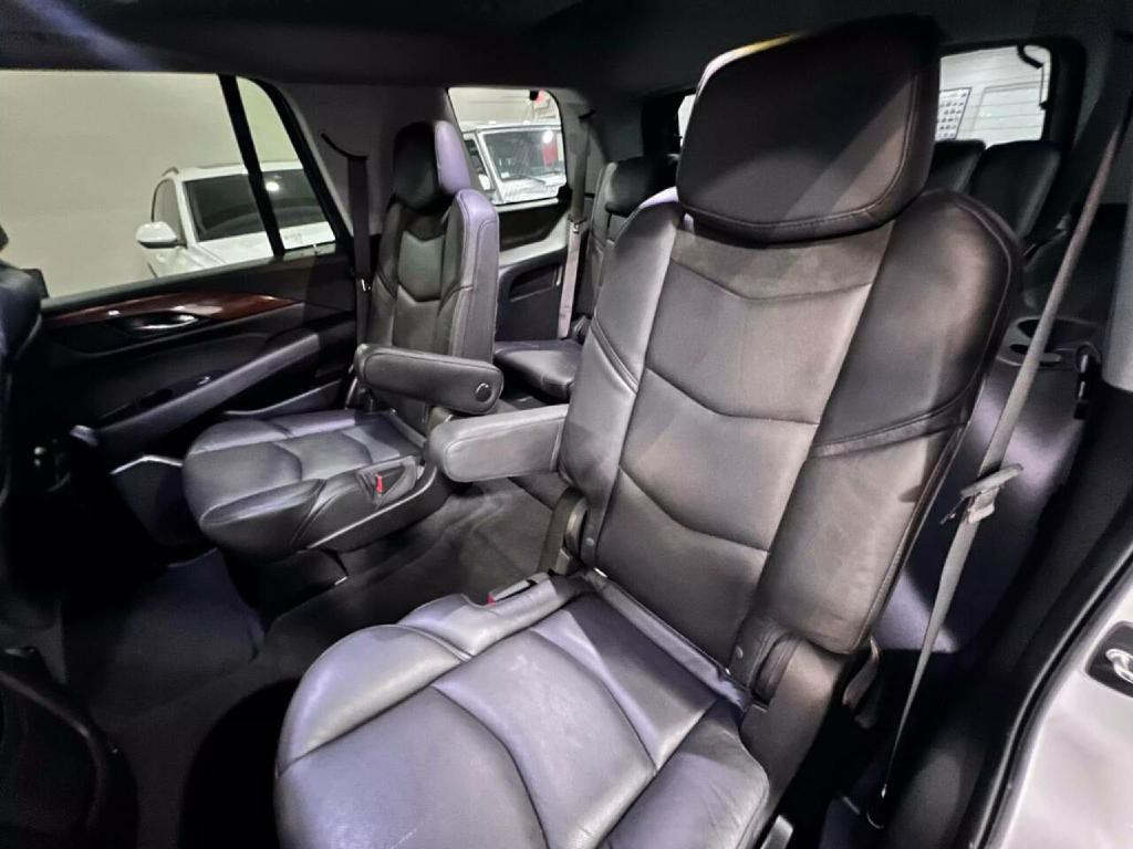 2019 Cadillac Escalade Image 18