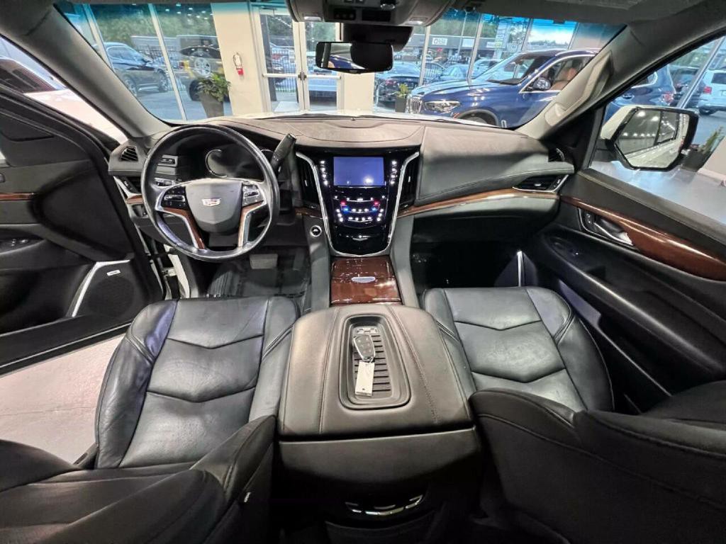 2019 Cadillac Escalade Image 20