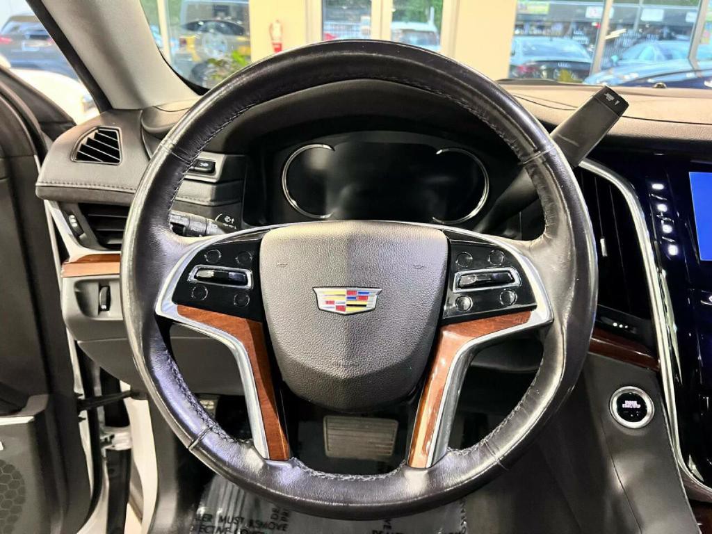 2019 Cadillac Escalade Image 21