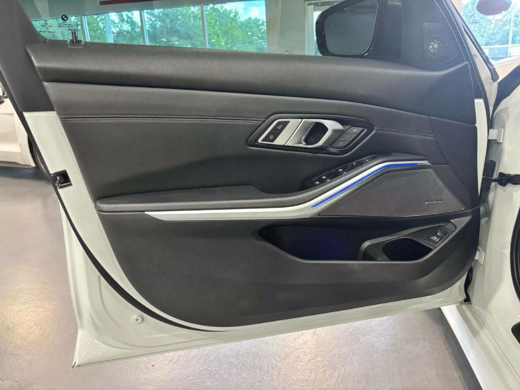 2020 BMW 3 Series Image 23