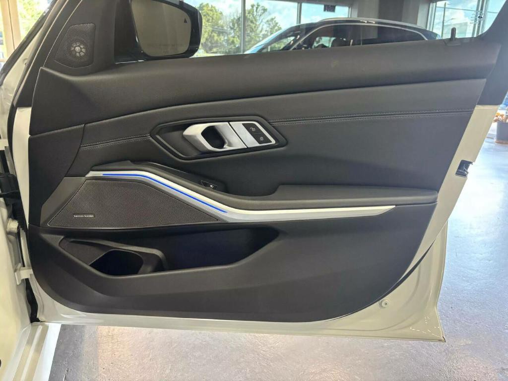 2020 BMW 3 Series Image 28
