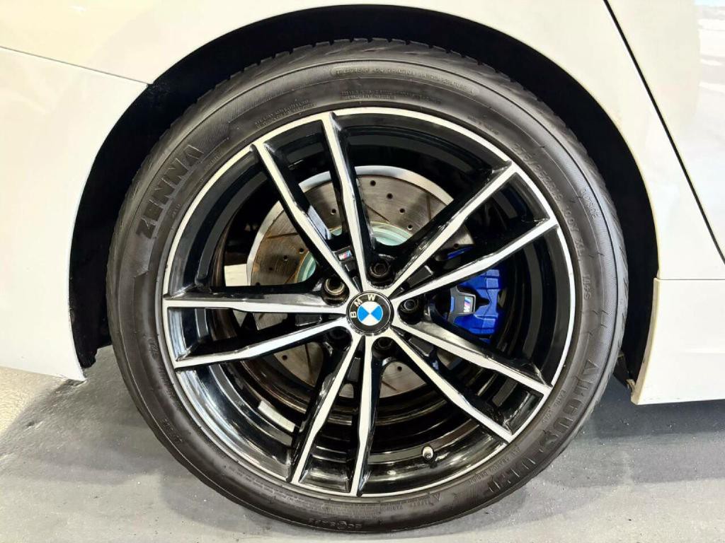 2020 BMW 3 Series Image 43