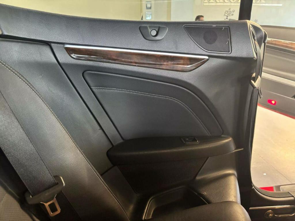 2015 Mercedes-Benz E-Class Image 29