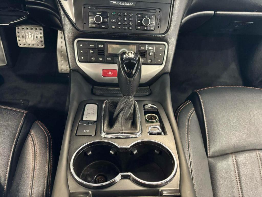 2010 Maserati GranTurismo Image 35