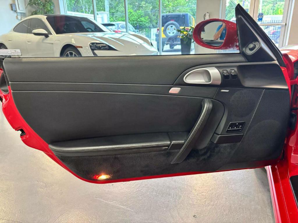 2007 Porsche 911 Image 31