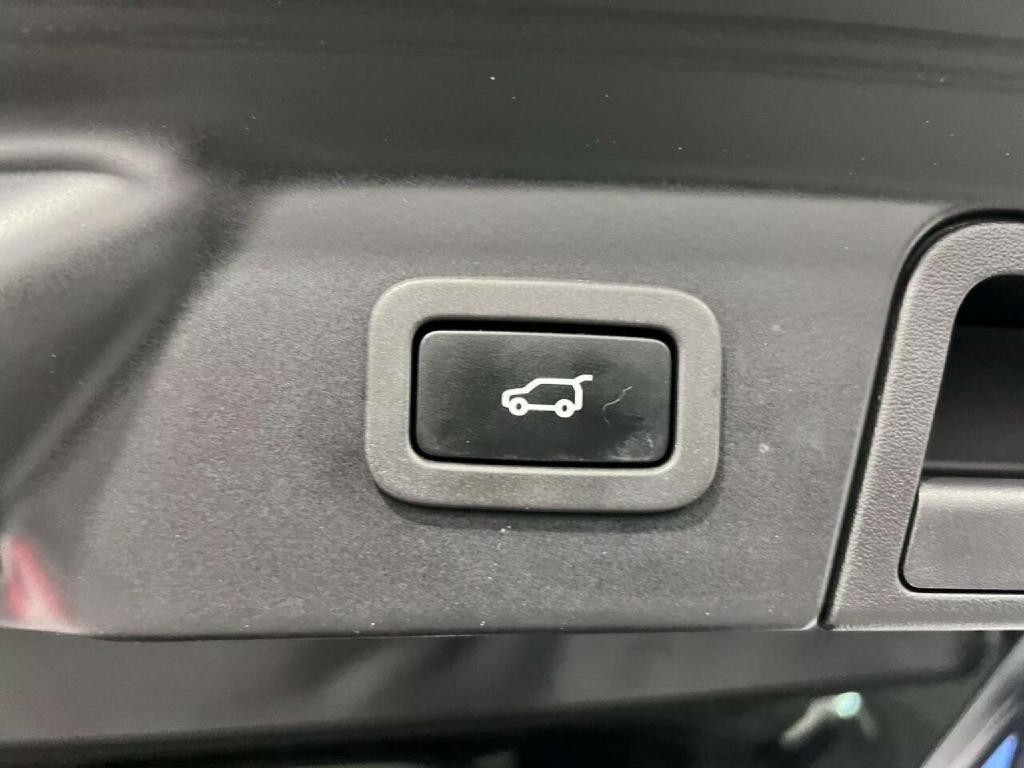 2019 Land Rover Range Rover Image 25