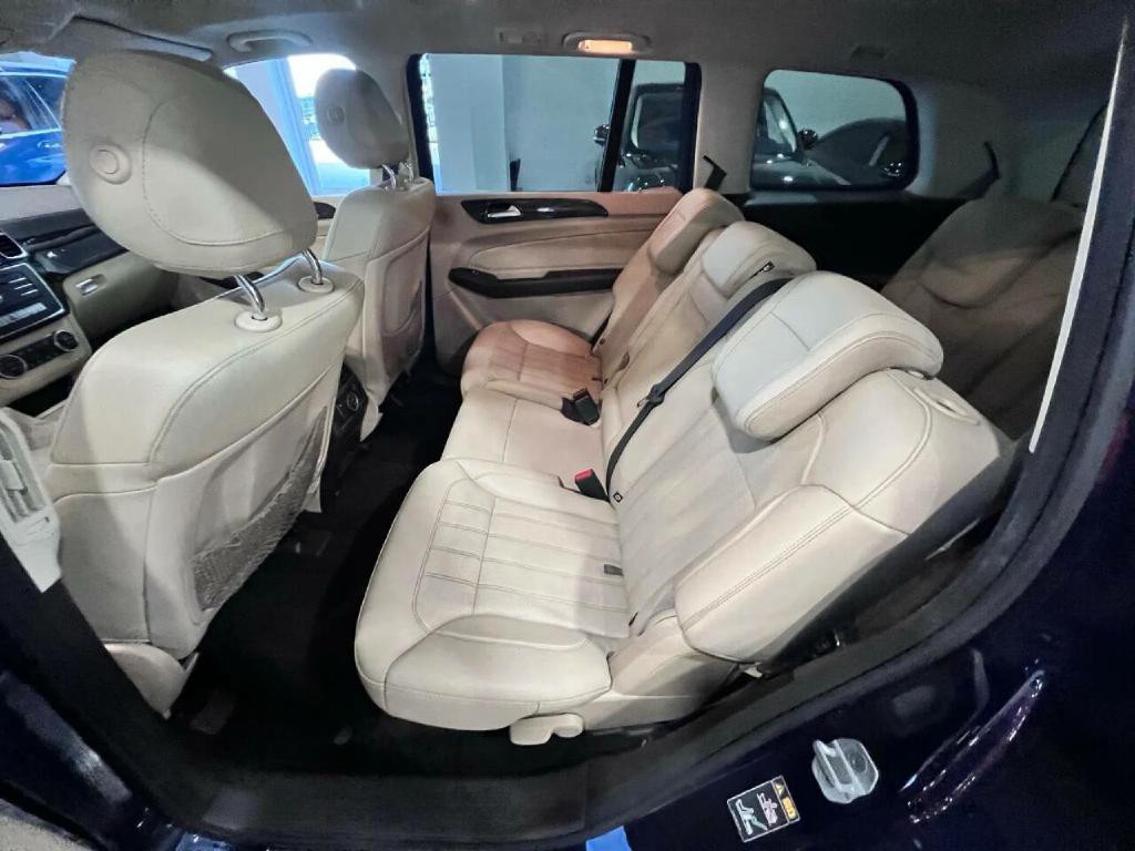2017 Mercedes-Benz GLS-Class Image 11