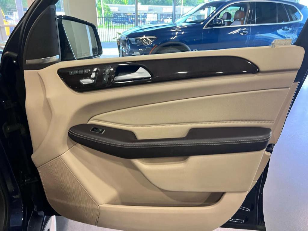 2017 Mercedes-Benz GLS-Class Image 20