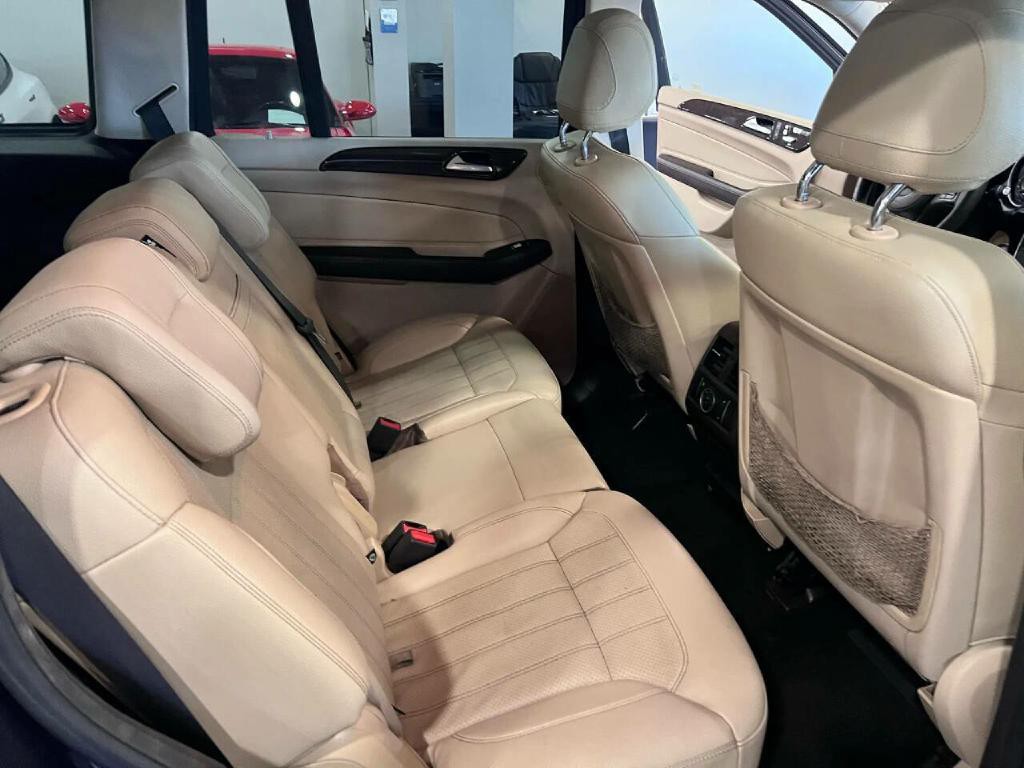 2017 Mercedes-Benz GLS-Class Image 23