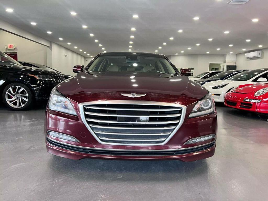 2016 Hyundai Genesis Image 2