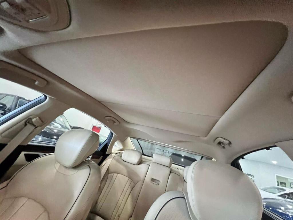 2016 Hyundai Genesis Image 11