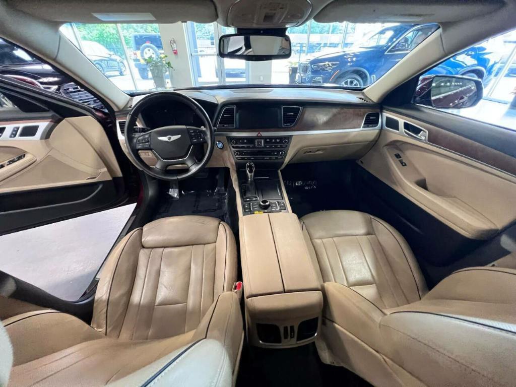 2016 Hyundai Genesis Image 14