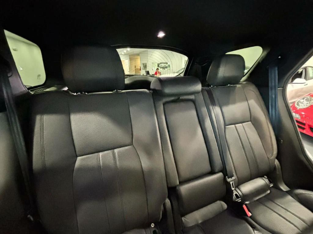 2016 Land Rover Discovery Sport Image 7