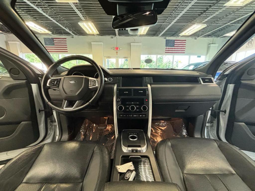 2016 Land Rover Discovery Sport Image 13