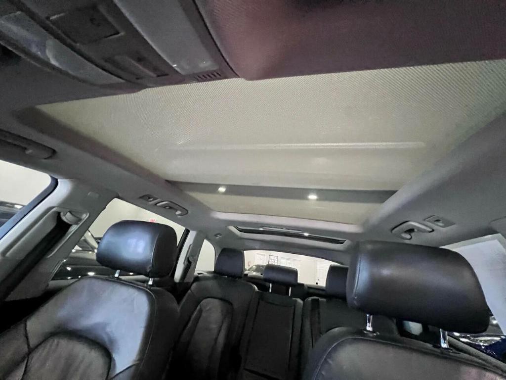 2015 Audi Q7 Image 11