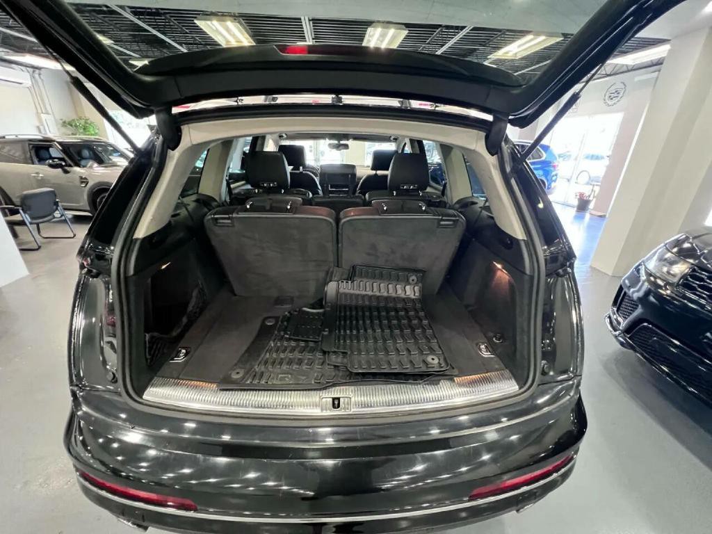 2015 Audi Q7 Image 24