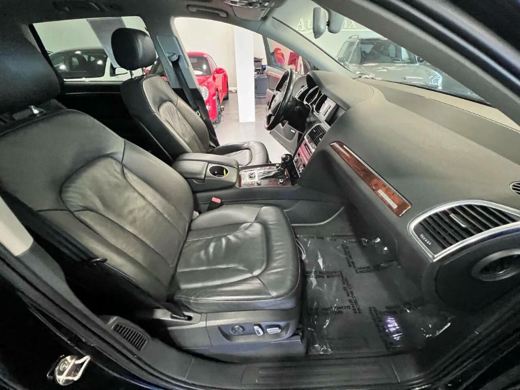 2015 Audi Q7 Image 28