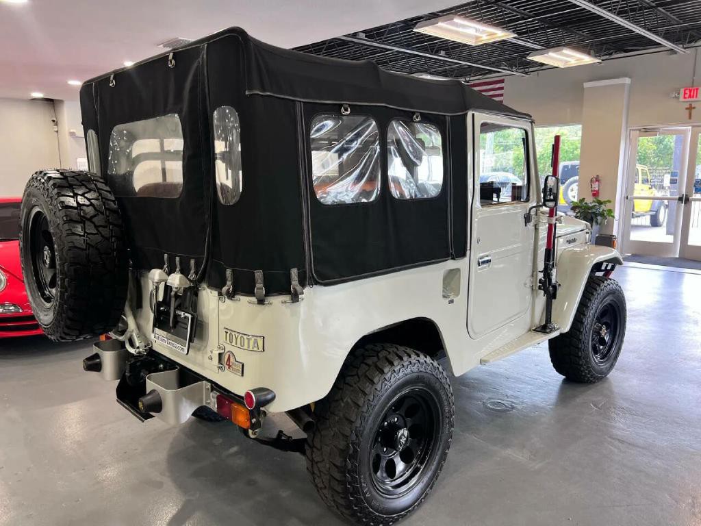 1980 Toyota Land Cruiser Image 9