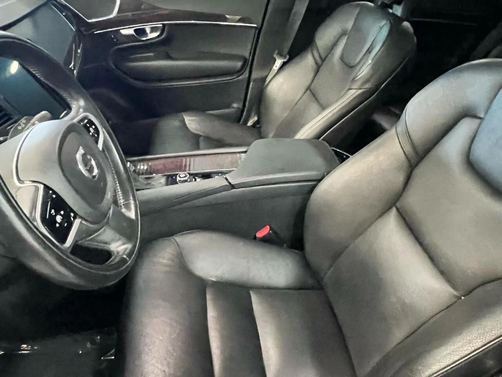 2018 Volvo XC90 Image 9