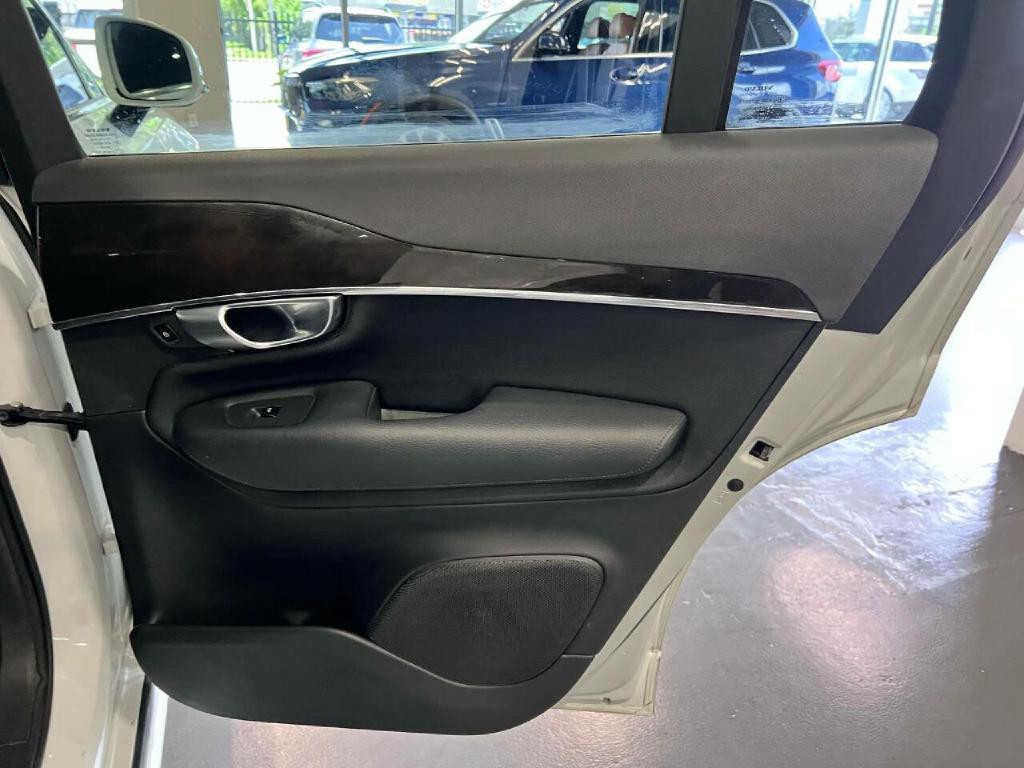 2018 Volvo XC90 Image 22