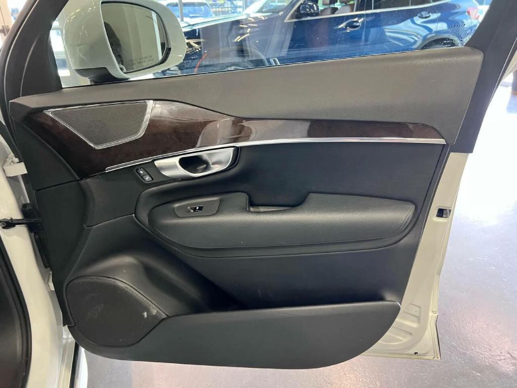 2018 Volvo XC90 Image 23