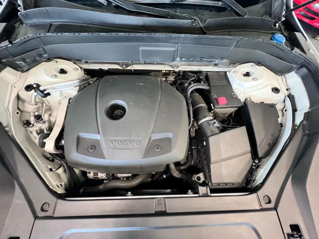 2018 Volvo XC90 Image 39