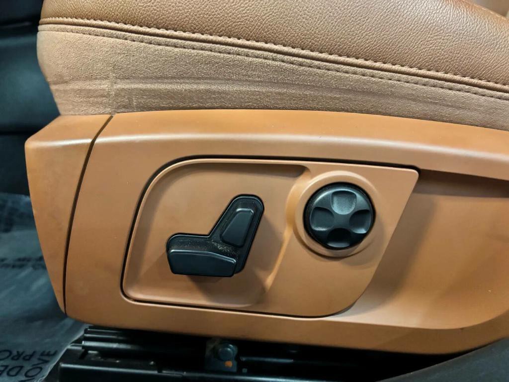 2016 Maserati Ghibli Image 10
