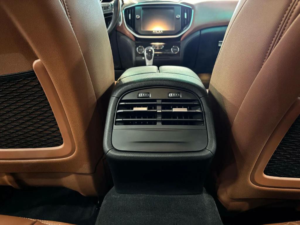 2016 Maserati Ghibli Image 18