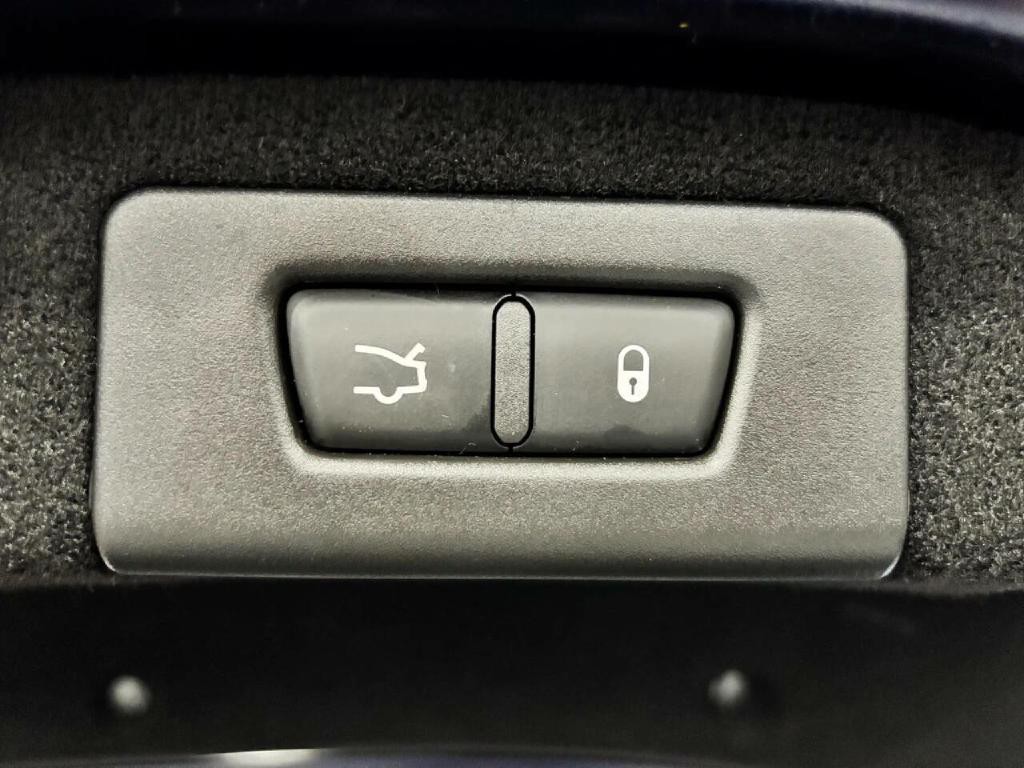 2016 Maserati Ghibli Image 45