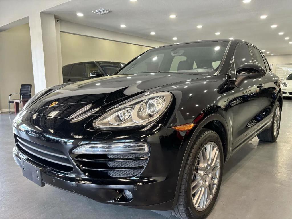 2012 Porsche Cayenne Image 3