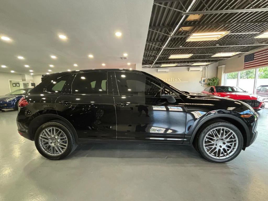 2012 Porsche Cayenne Image 8