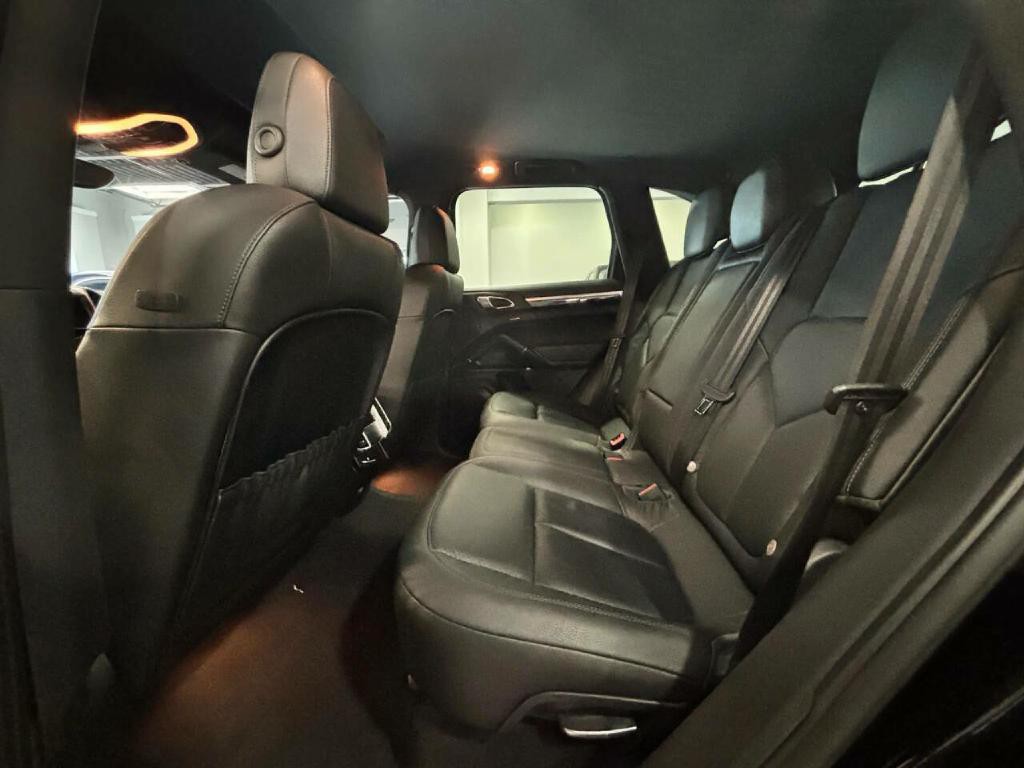 2012 Porsche Cayenne Image 13