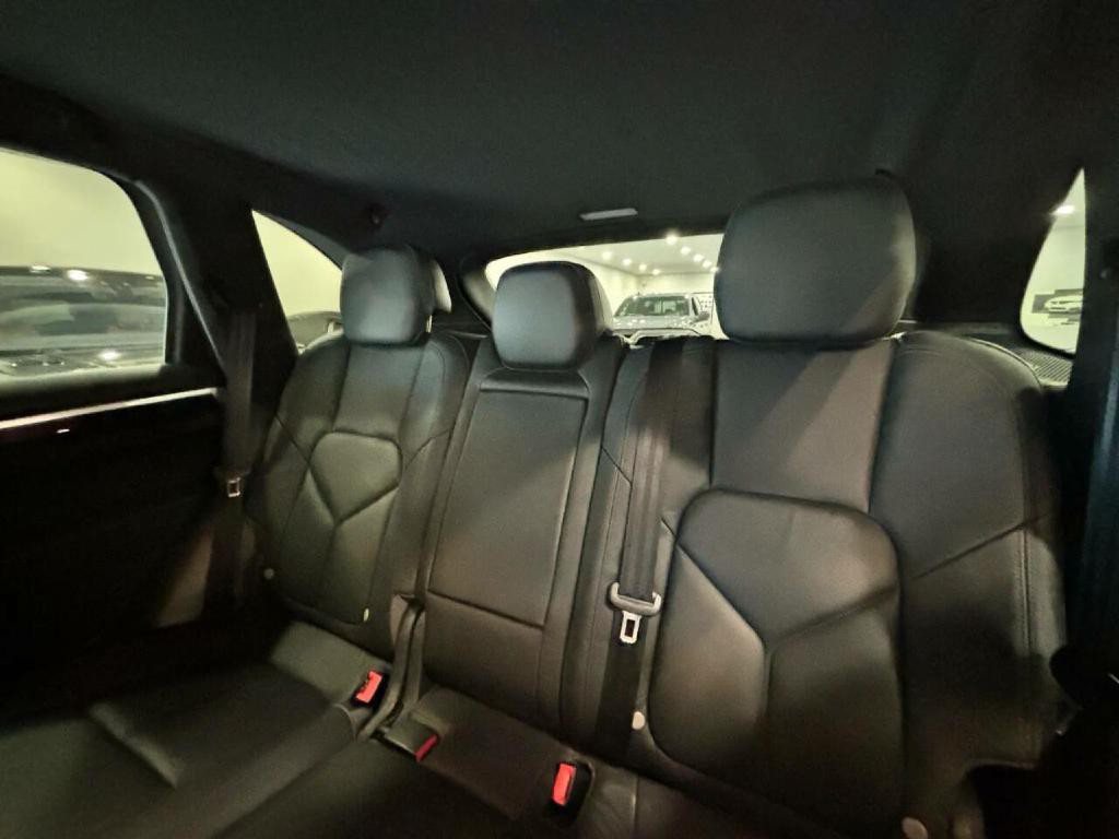 2012 Porsche Cayenne Image 14