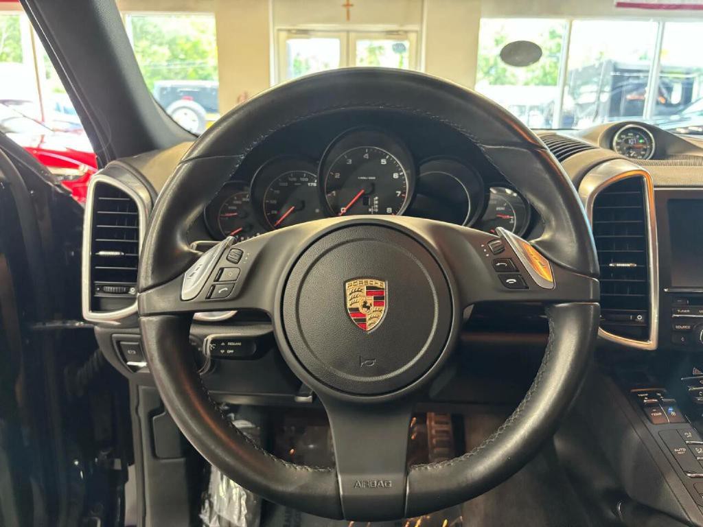 2012 Porsche Cayenne Image 28