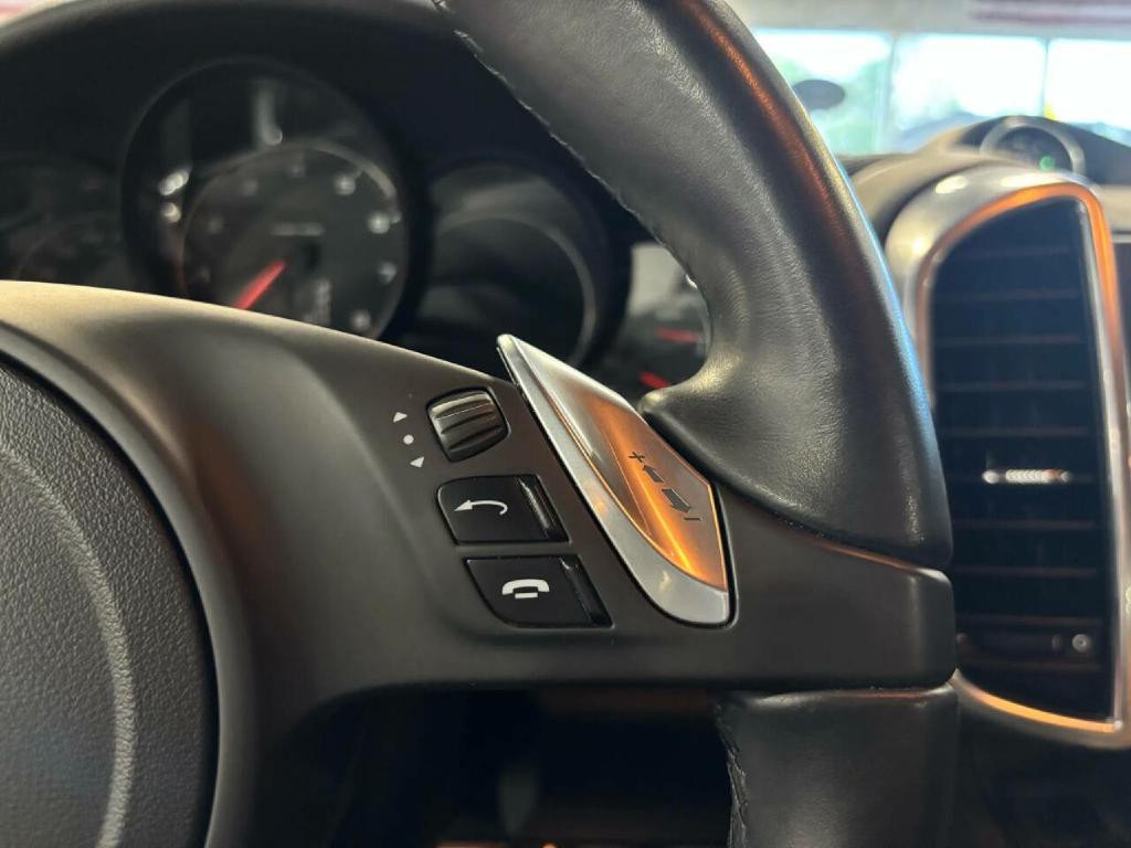 2012 Porsche Cayenne Image 30